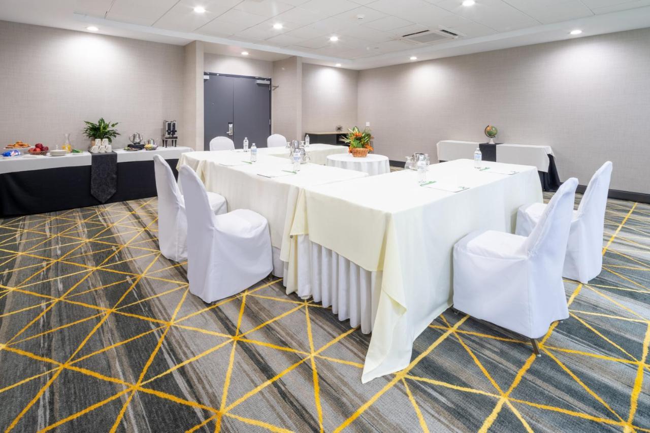 Holiday Inn - Long Island - Islip Arpt East By Ihg Holtsville Exteriér fotografie